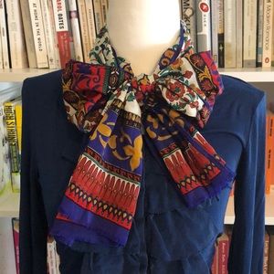 Vintage Oscar de la Renta Studio silk scarf!